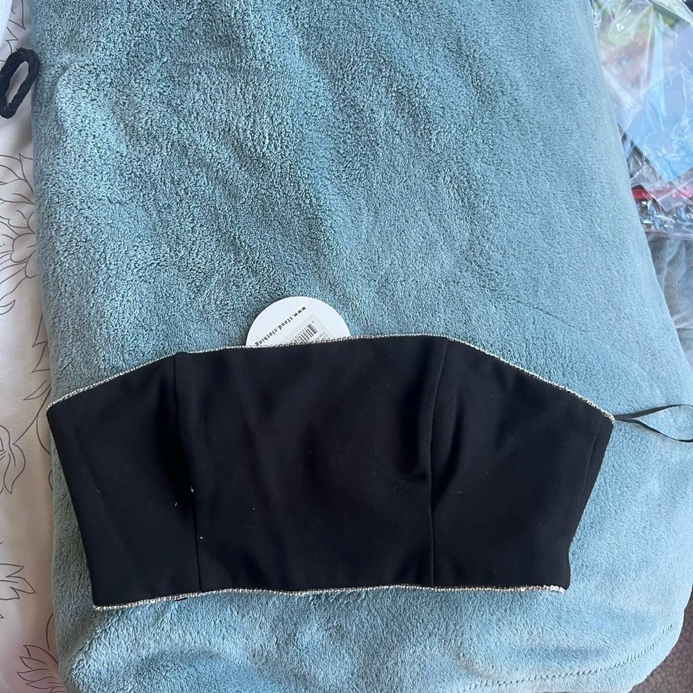 Cute black tube top , never worn